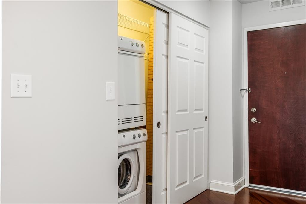 3838 Rainbow Boulevard Property Photo 3