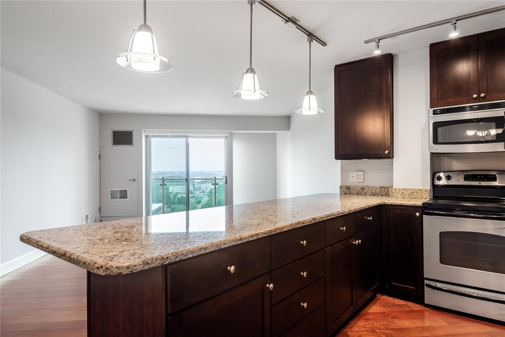 3838 Rainbow Boulevard Property Photo 4