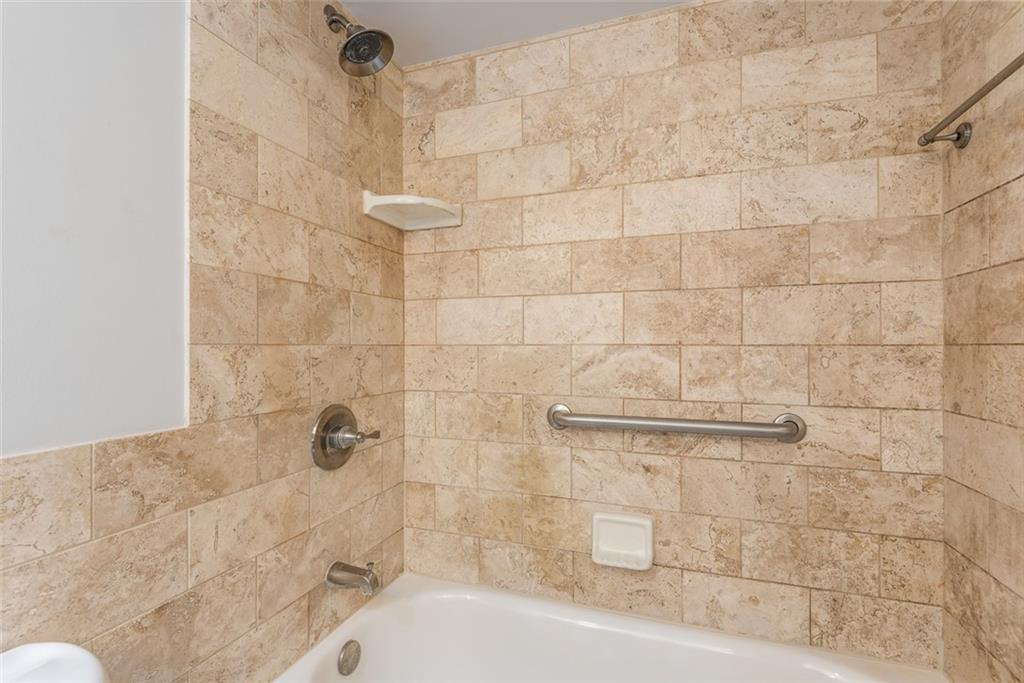 3838 Rainbow Boulevard Property Photo 14
