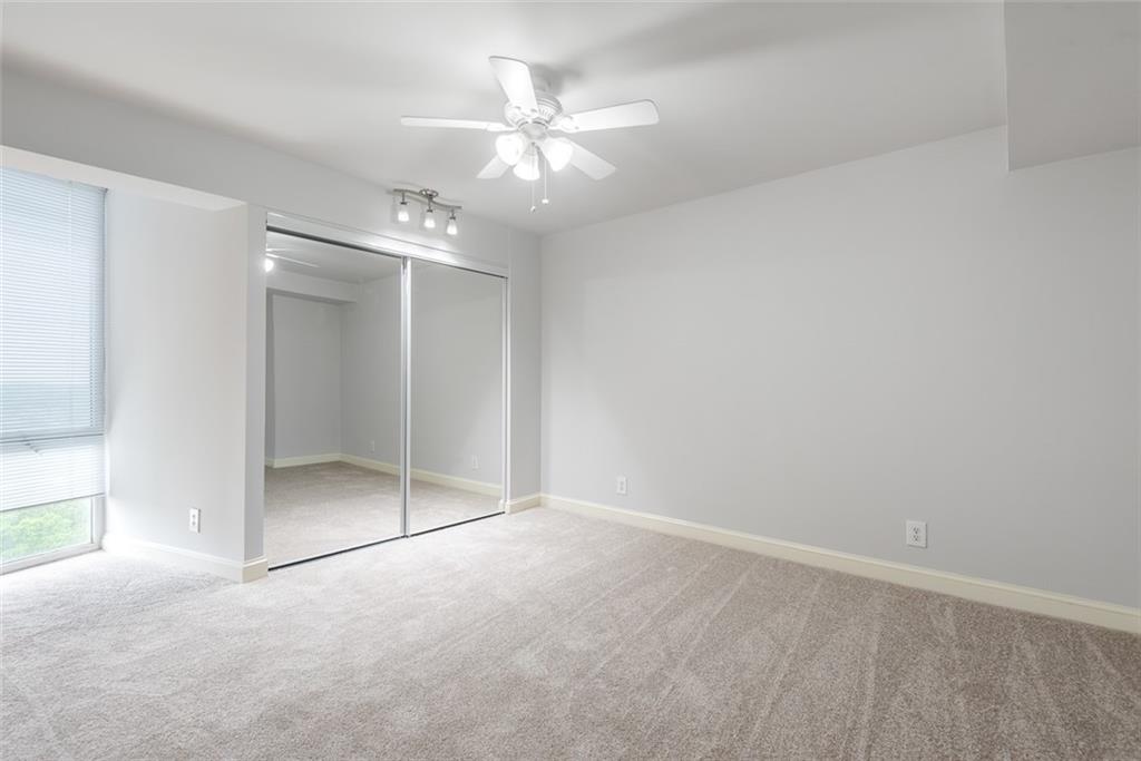 3838 Rainbow Boulevard Property Photo 15