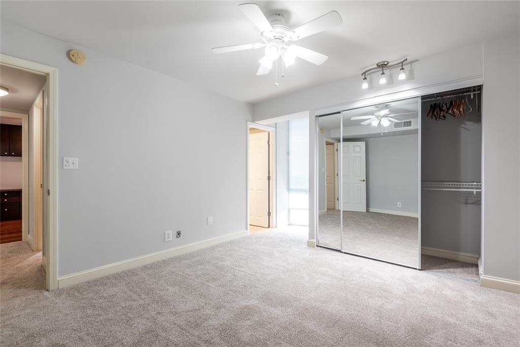 3838 Rainbow Boulevard Property Photo 16