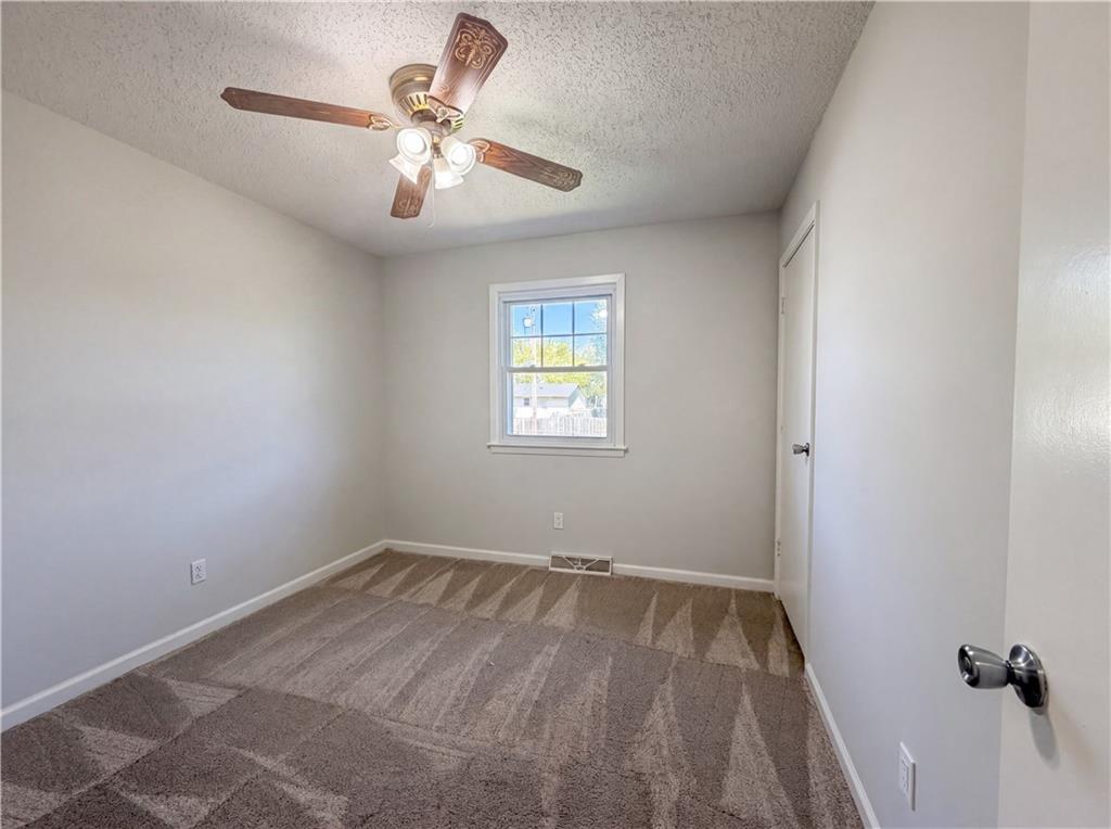 231 Downey Drive Property Photo 4