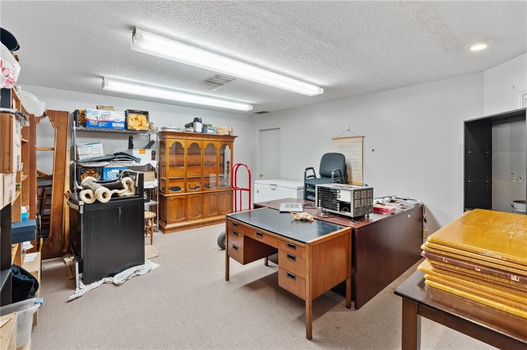 614 Washington Street Property Photo 11