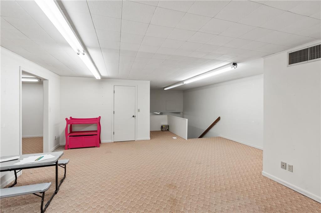 614 Washington Street Property Photo 22