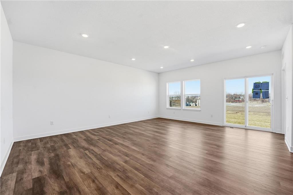 1225 Se Windbreak Drive Property Photo 10
