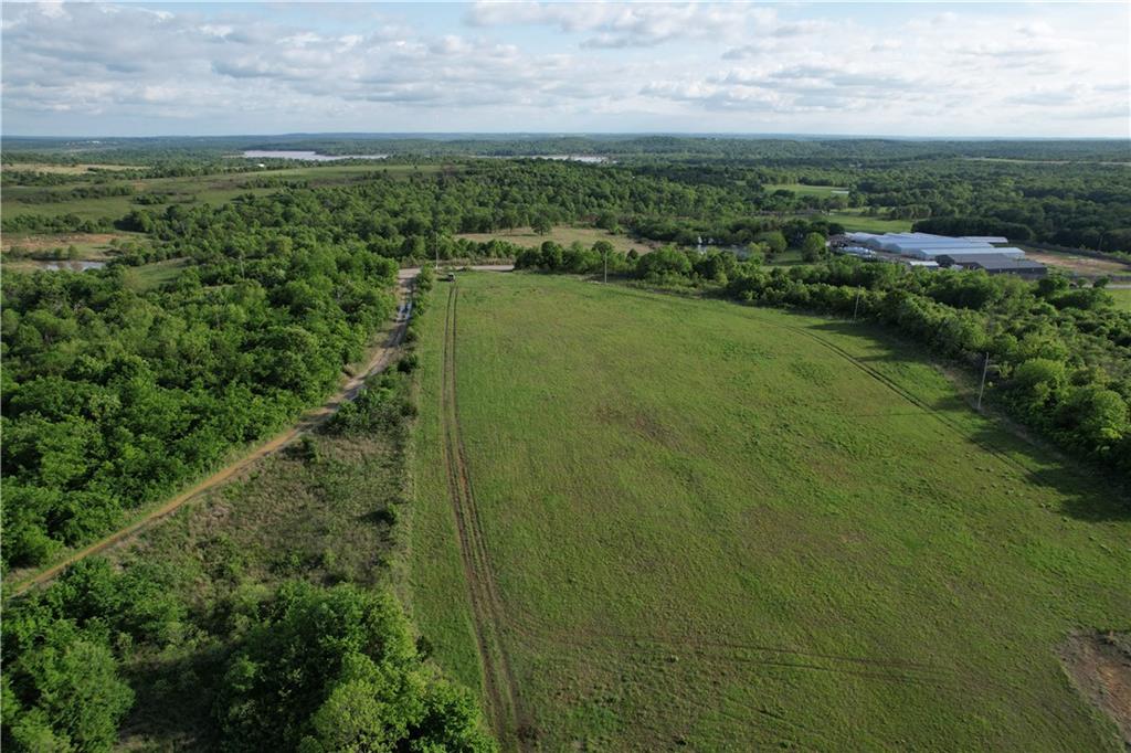 368795 E 5700 Road Property Photo 5