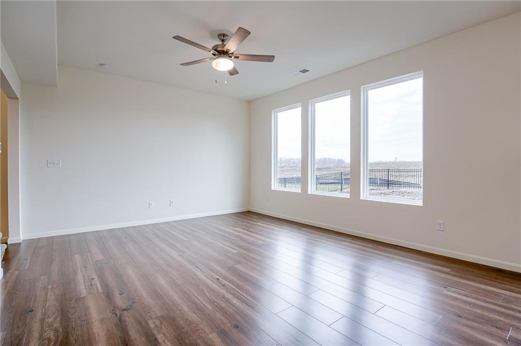 12426 S Redwood Street Property Photo 3
