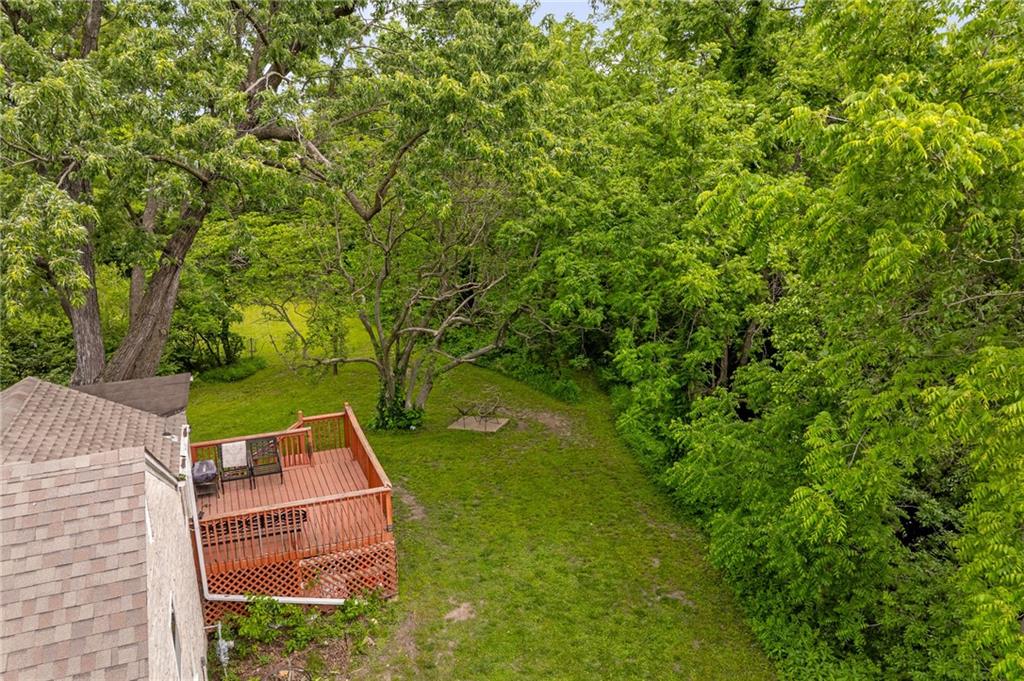 336 E Park Street Property Photo 3