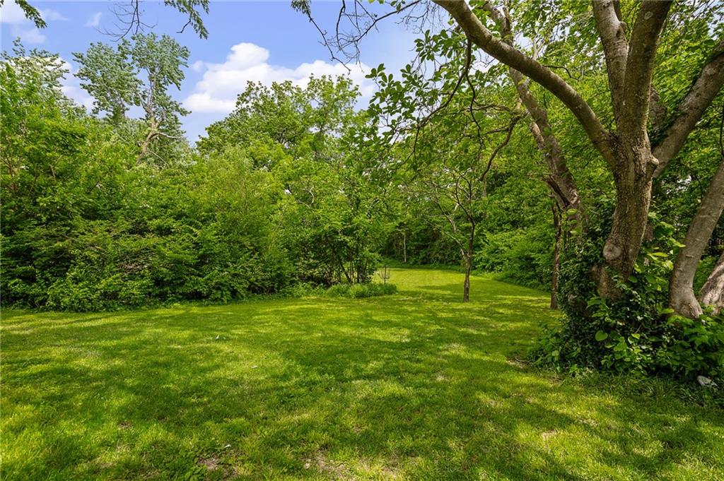 336 E Park Street Property Photo 23