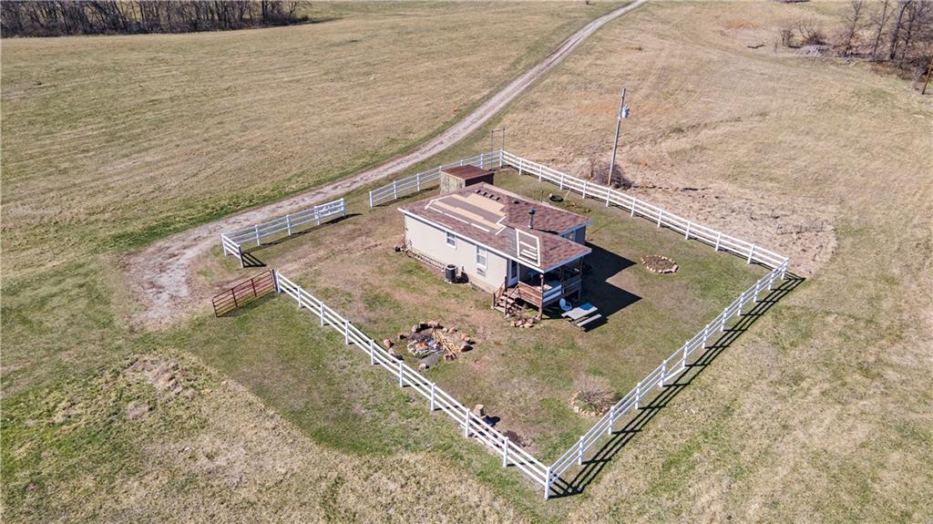 18211 Plattsburg Road Property Photo 5