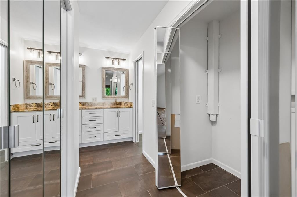 155 North Shore Drive Property Photo 26