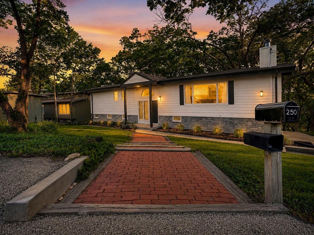 250 Arapahoe Circle Property Photo 1