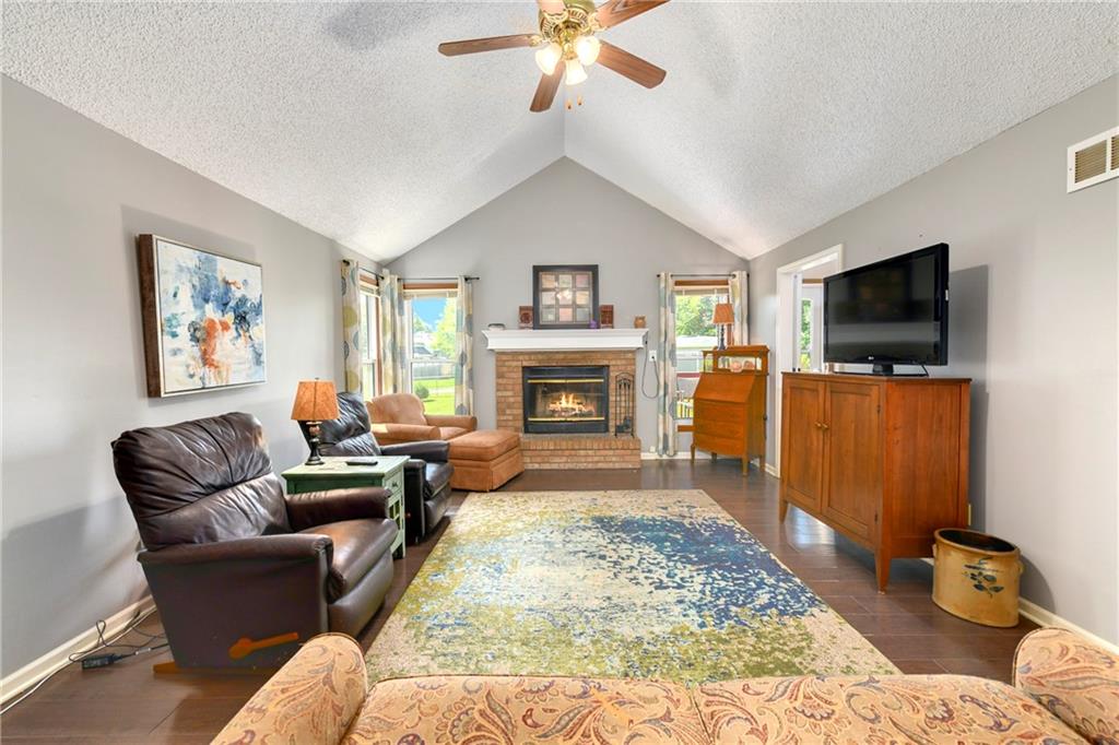 1204 Ne Hunters Road Property Photo 7