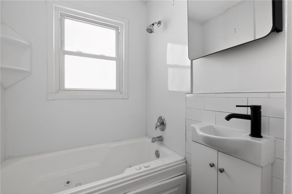 9324 E 15th Street Property Photo 23