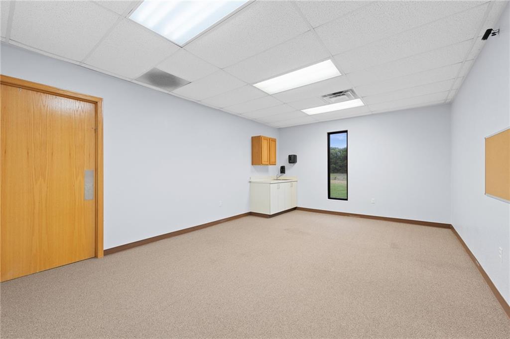 12320 Parallel Parkway Property Photo 69