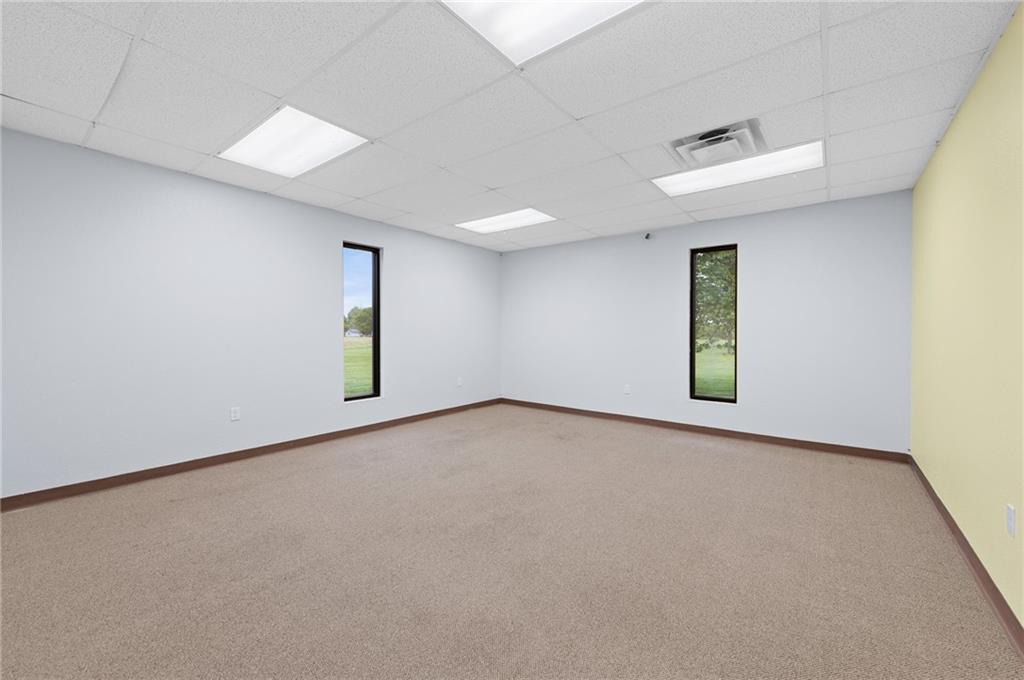 12320 Parallel Parkway Property Photo 74