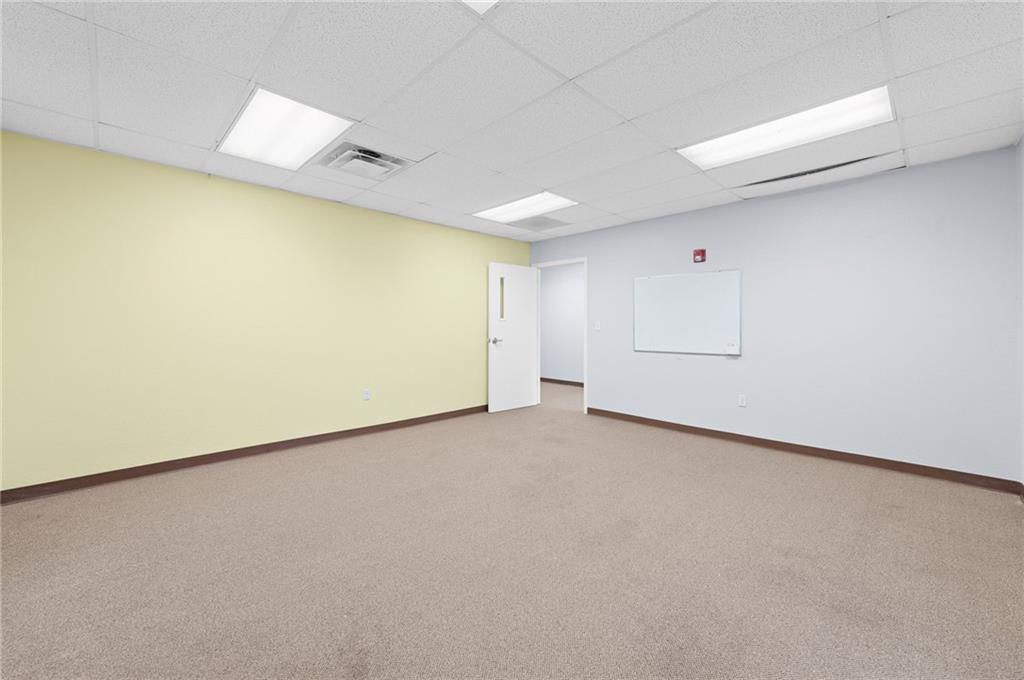 12320 Parallel Parkway Property Photo 75