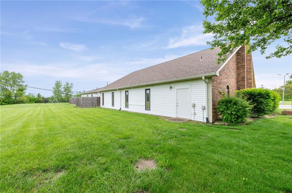 12320 Parallel Parkway Property Photo 76