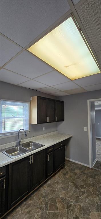 2022 Van Brunt Boulevard Property Photo 7