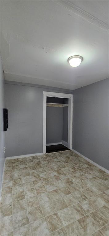 2022 Van Brunt Boulevard Property Photo 8