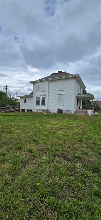 2022 Van Brunt Boulevard Property Photo 19
