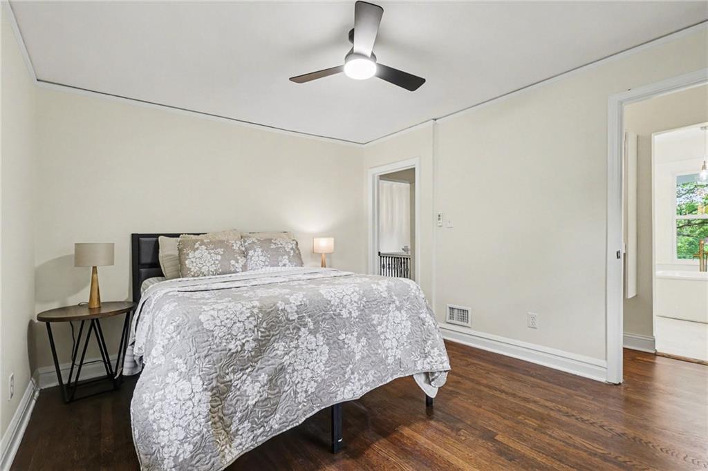 122 E 59th Street Property Photo 14
