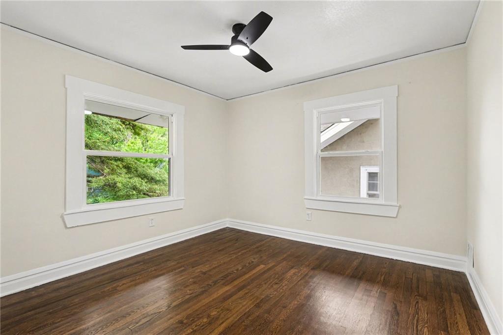 122 E 59th Street Property Photo 18