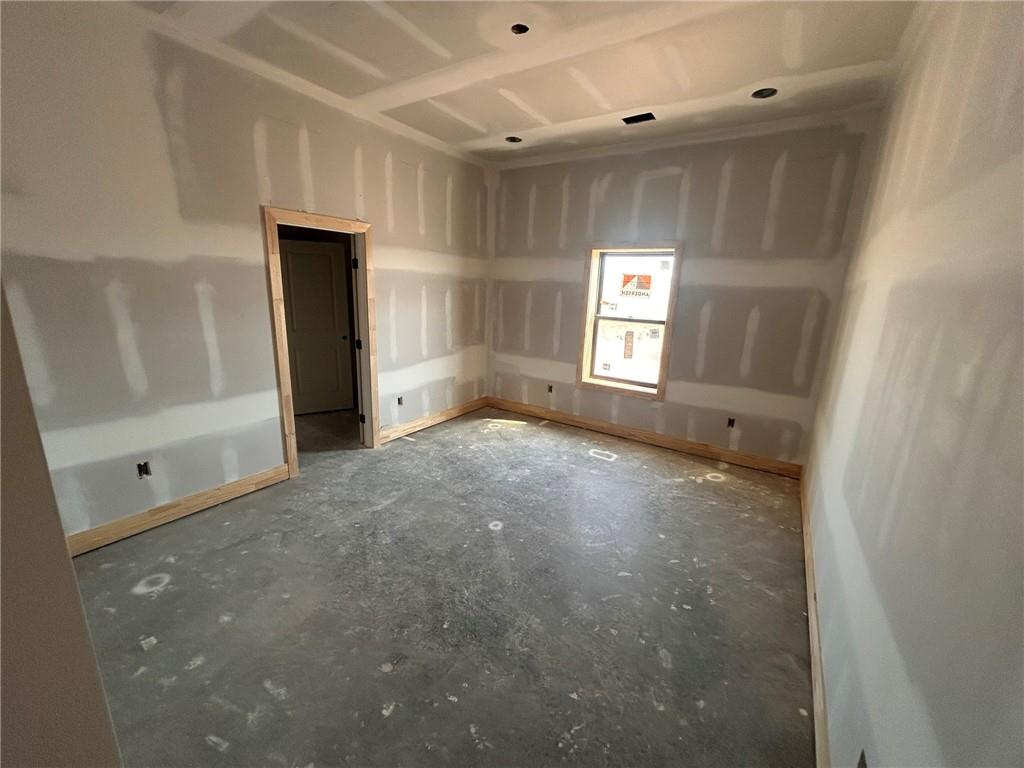 20014 Woodend Road Property Photo 19