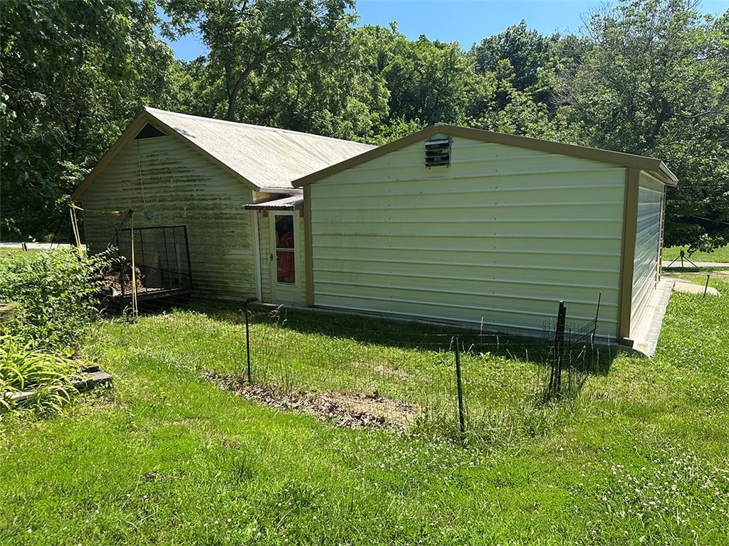 2332 Park Lane Property Photo 46
