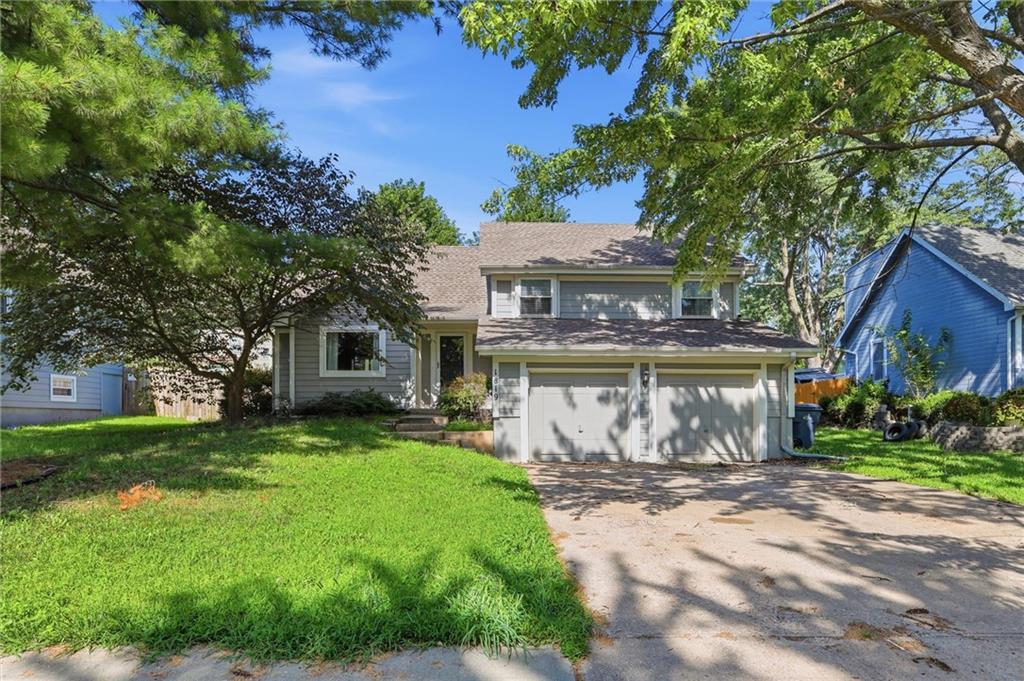 1819 S STAGECOACH Drive Property Photo 1