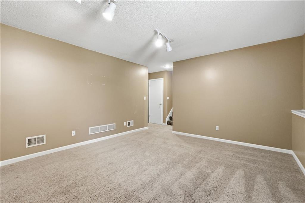 1819 S Stagecoach Drive Property Photo 25
