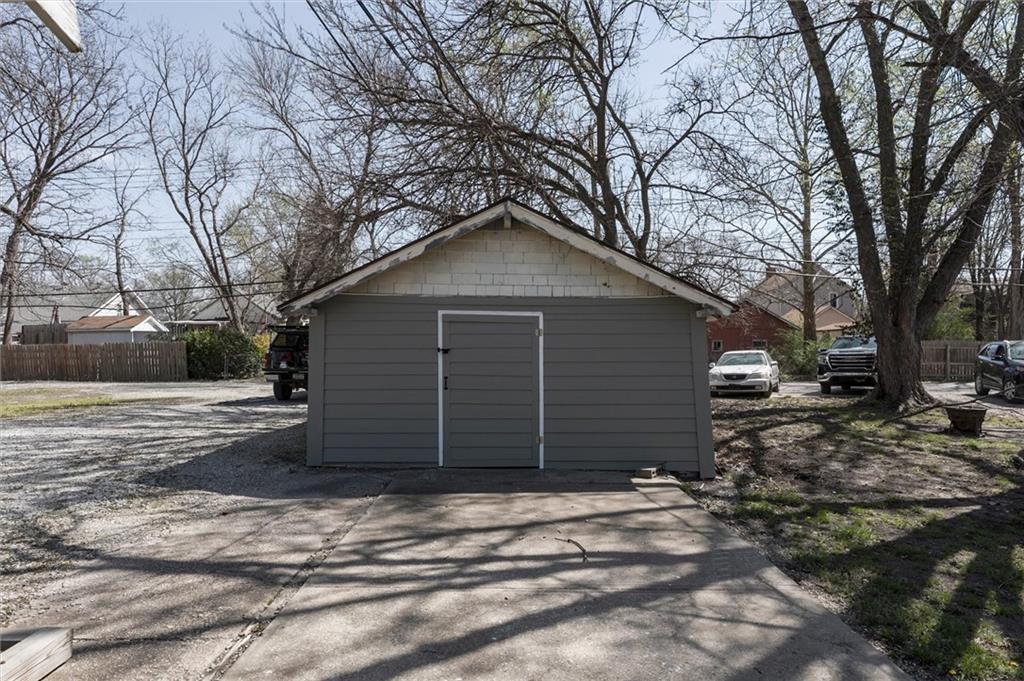 1229 S Main Street Property Photo 29