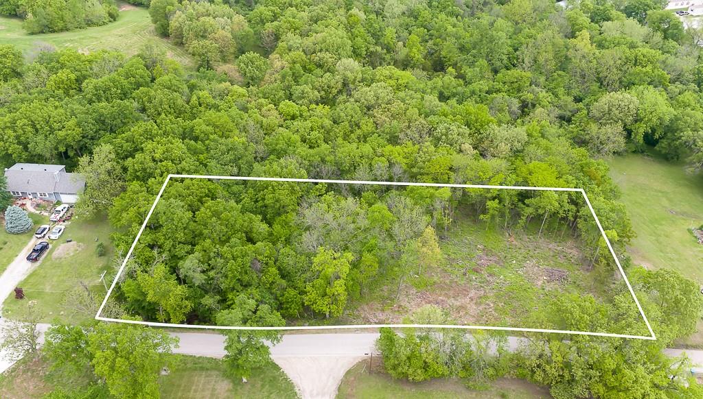 13710 Woodend Road Property Photo 1