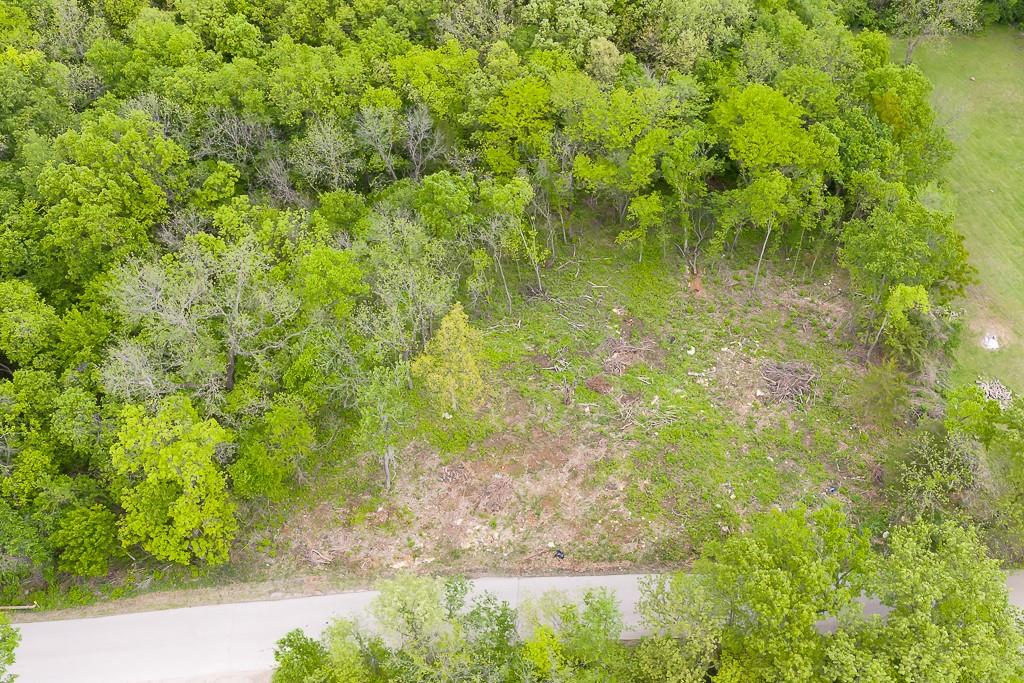 13710 Woodend Road Property Photo 3