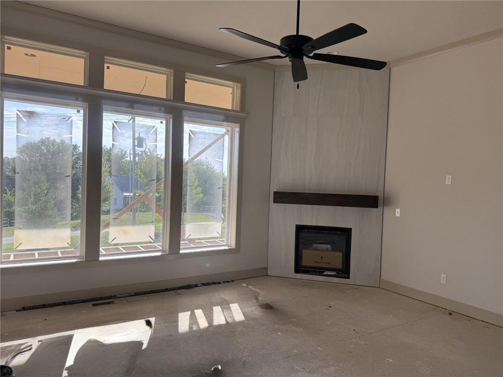 9009 N Poplar Avenue Property Photo 5