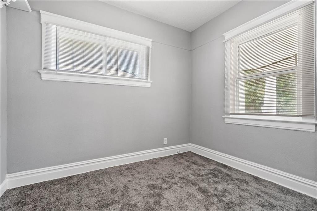 920 S Main Street Property Photo 11