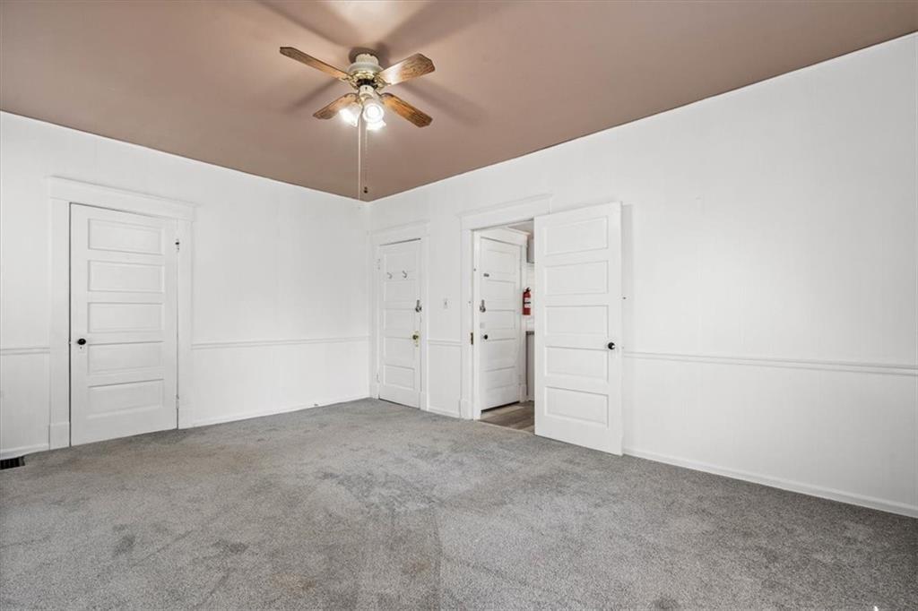 920 S Main Street Property Photo 15