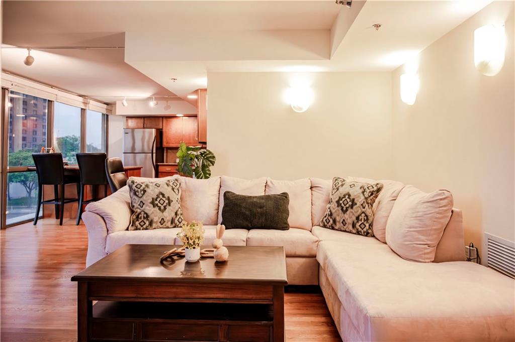 600 E Admiral Boulevard Property Photo 6