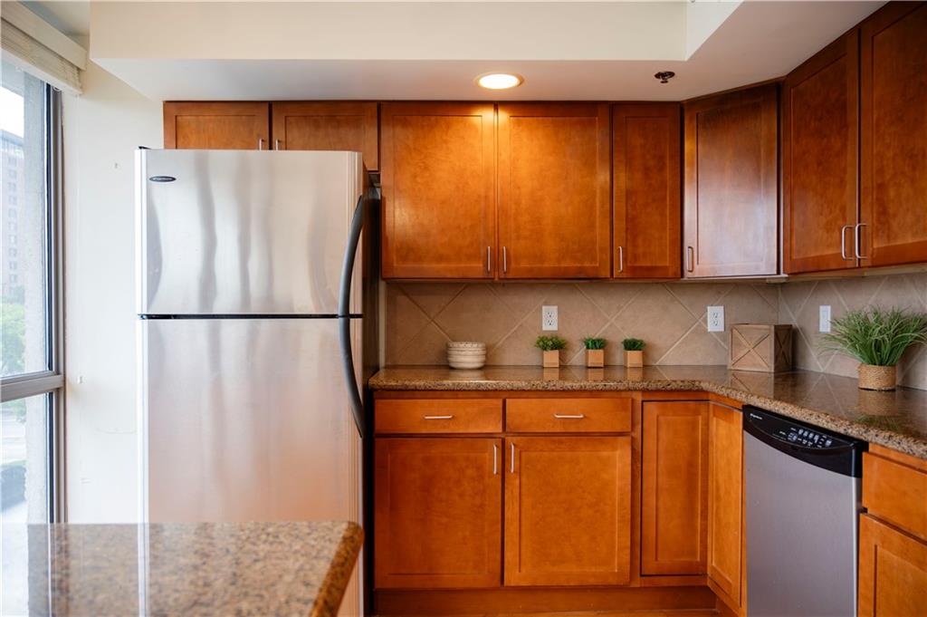 600 E Admiral Boulevard Property Photo 11