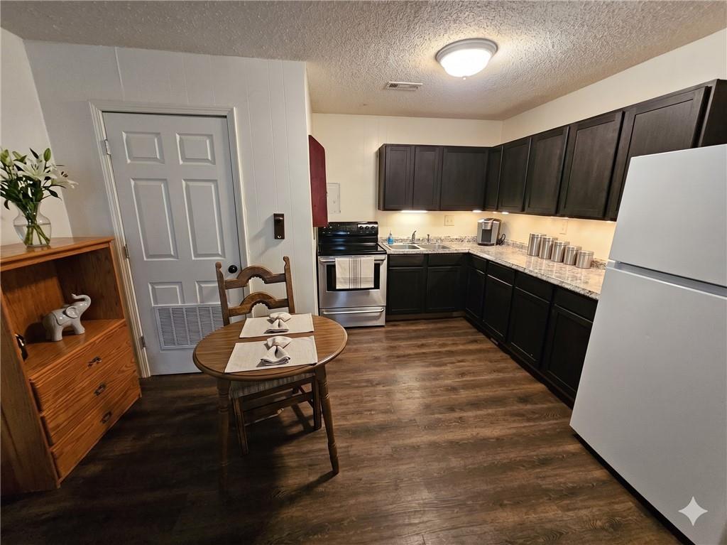 808 N Emery Street Property Photo 12