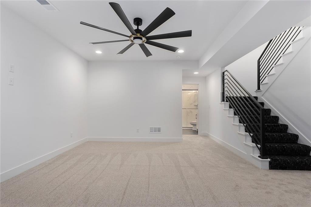 9737 N Lucerne Avenue Property Photo 33