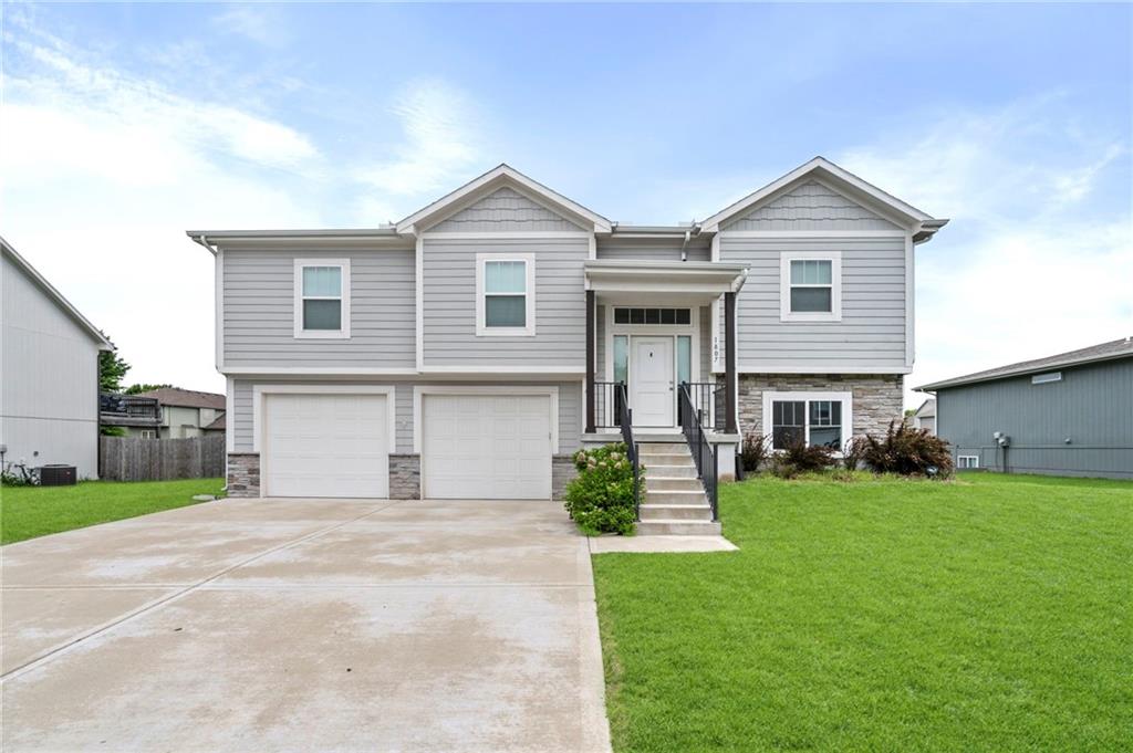1807 Alpine Drive Property Photo 3