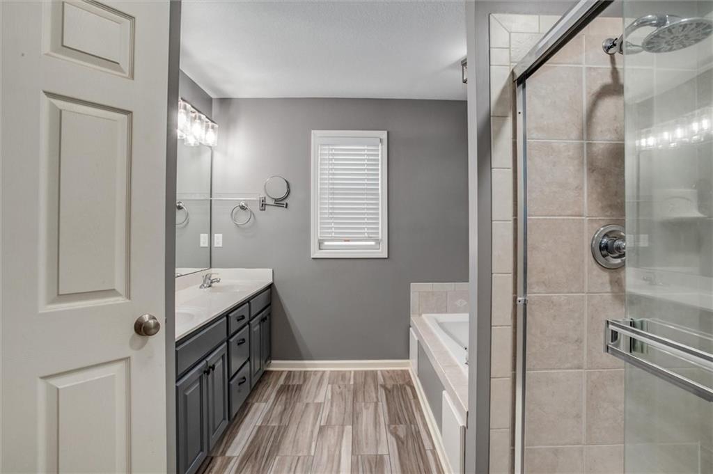 503 S 137th Place Property Photo 15
