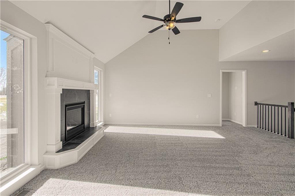 1206 Noah Lane Property Photo 6
