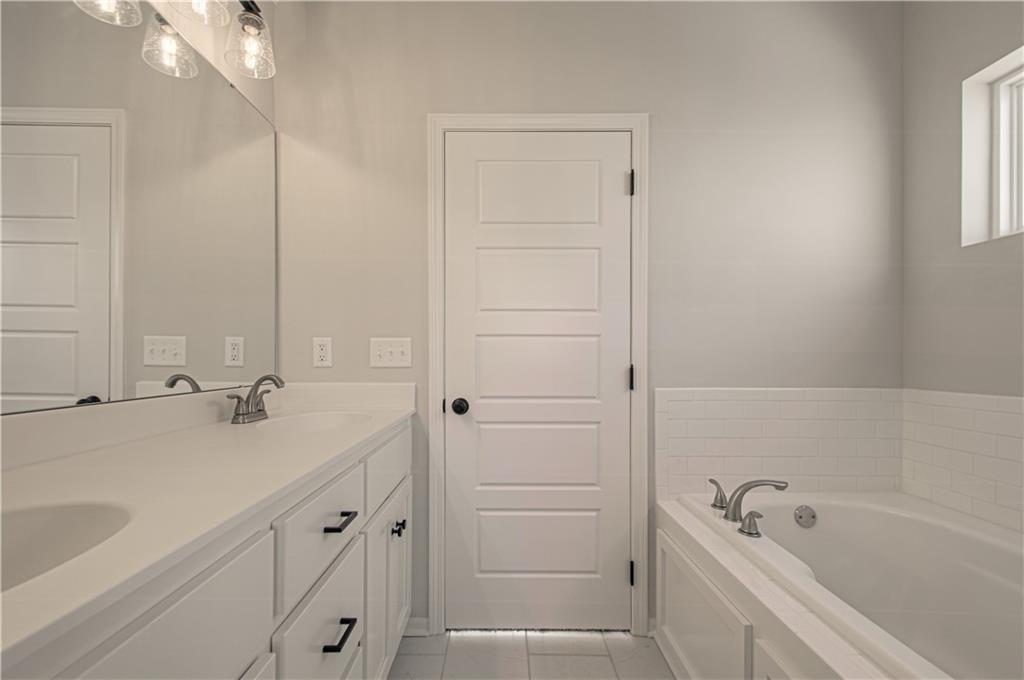 1206 Noah Lane Property Photo 18