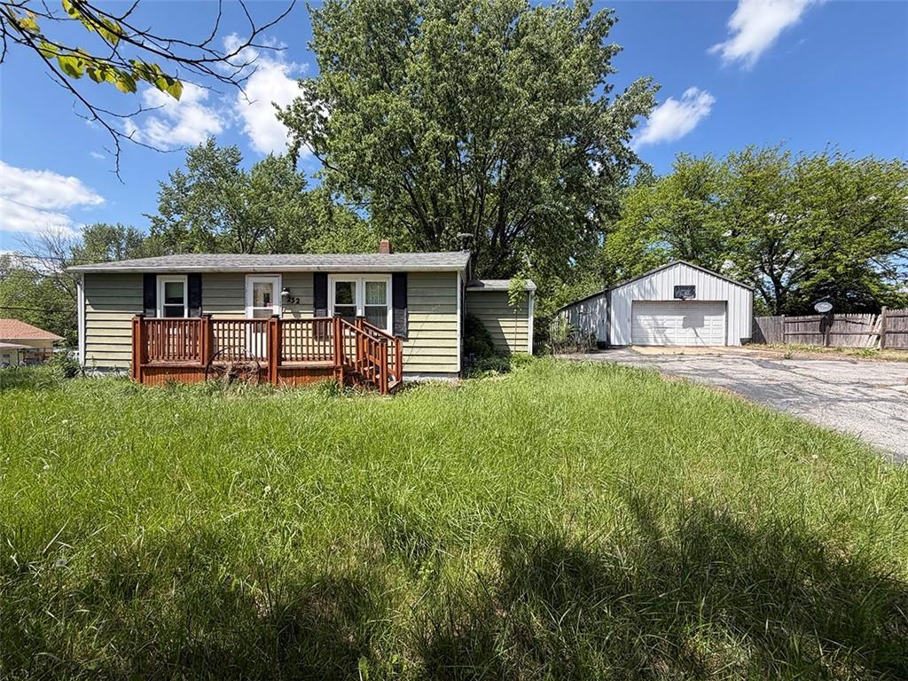 232 S County Line Road Property Photo 2