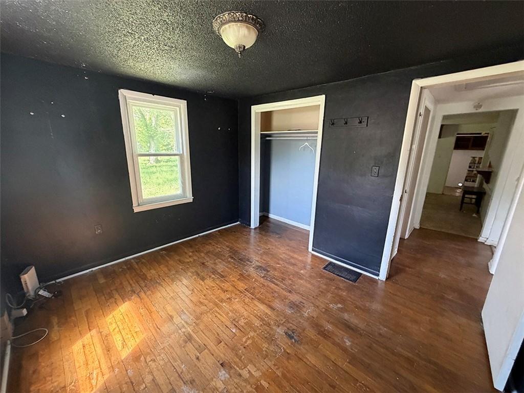 232 S County Line Road Property Photo 14
