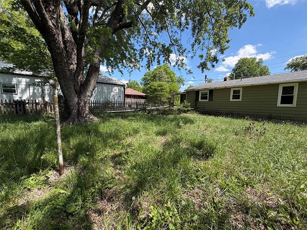 232 S County Line Road Property Photo 18