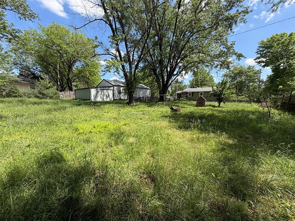 232 S County Line Road Property Photo 22