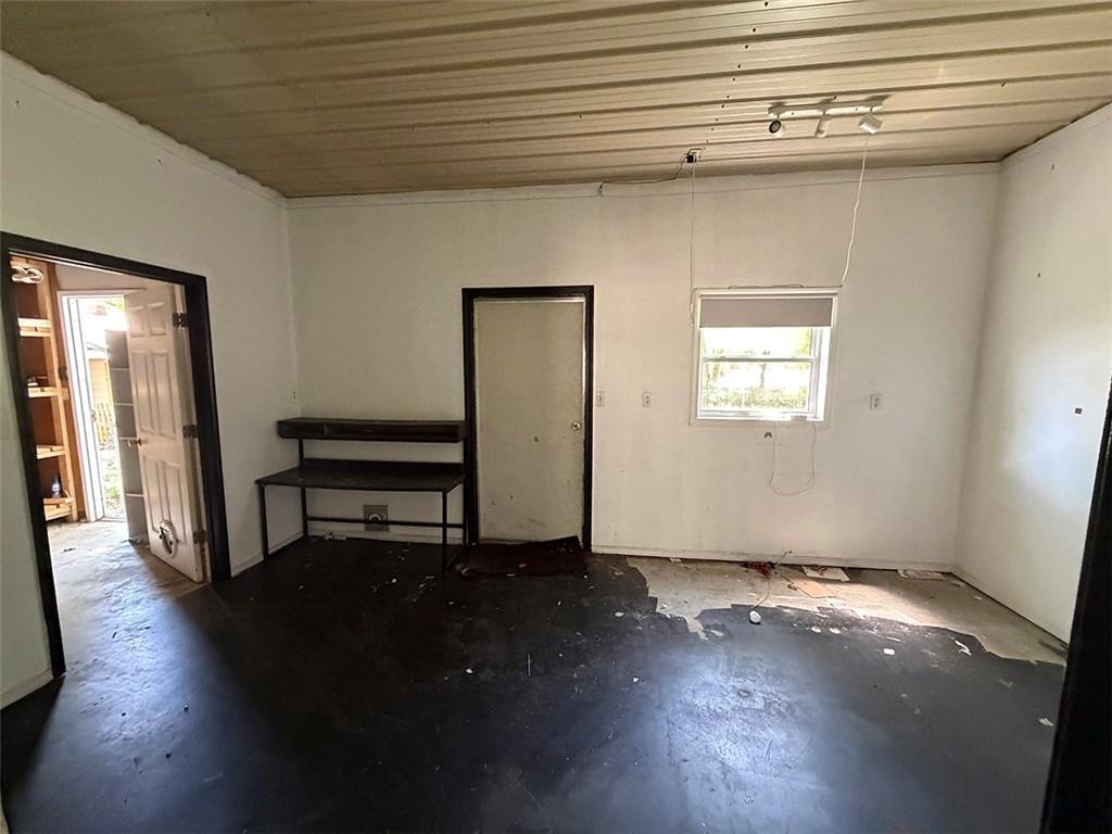 232 S County Line Road Property Photo 33